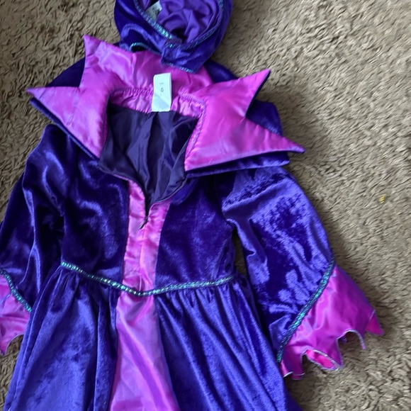 Disney Store Maleficent Costume W/ Head Piece Purple Sz 4 Kids Halloween Villain - Picture 3 of 7